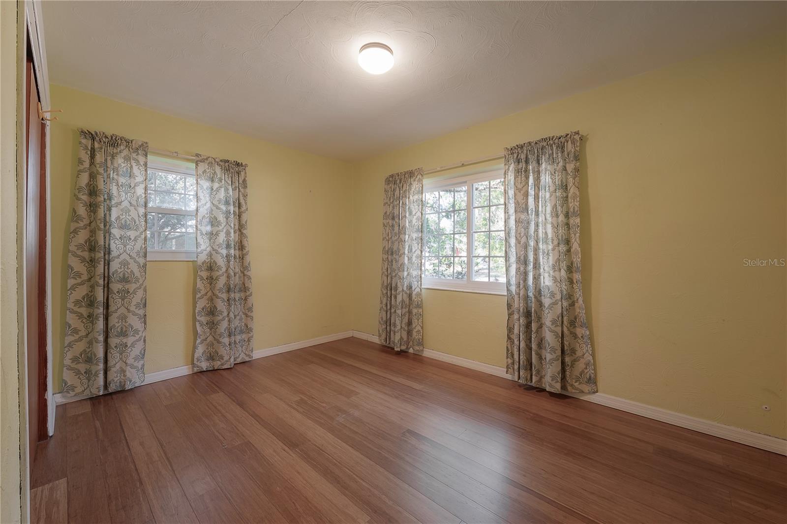 Image 20 of 31 For 1517 Emma Street