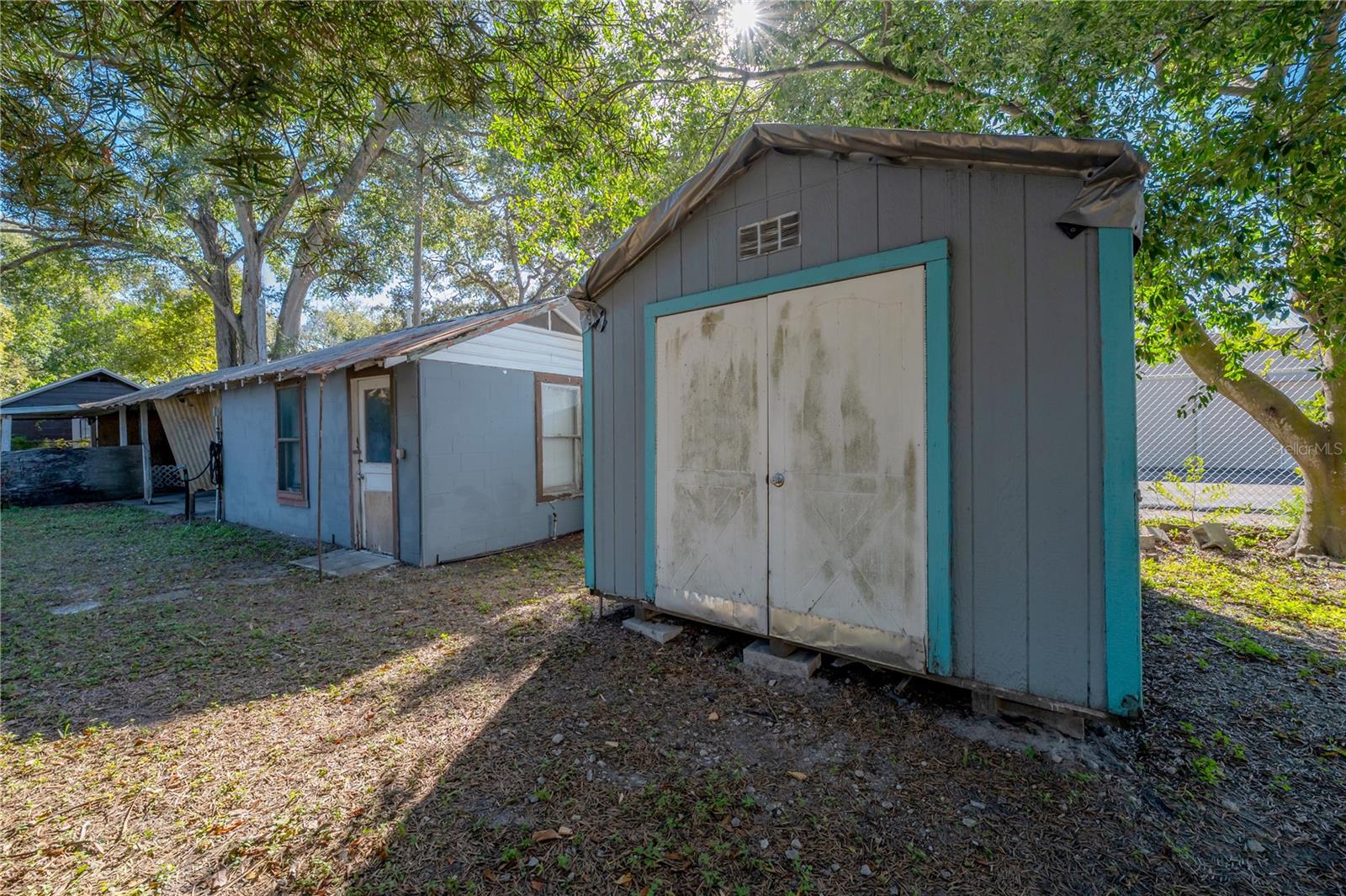 Image 27 of 31 For 1517 Emma Street