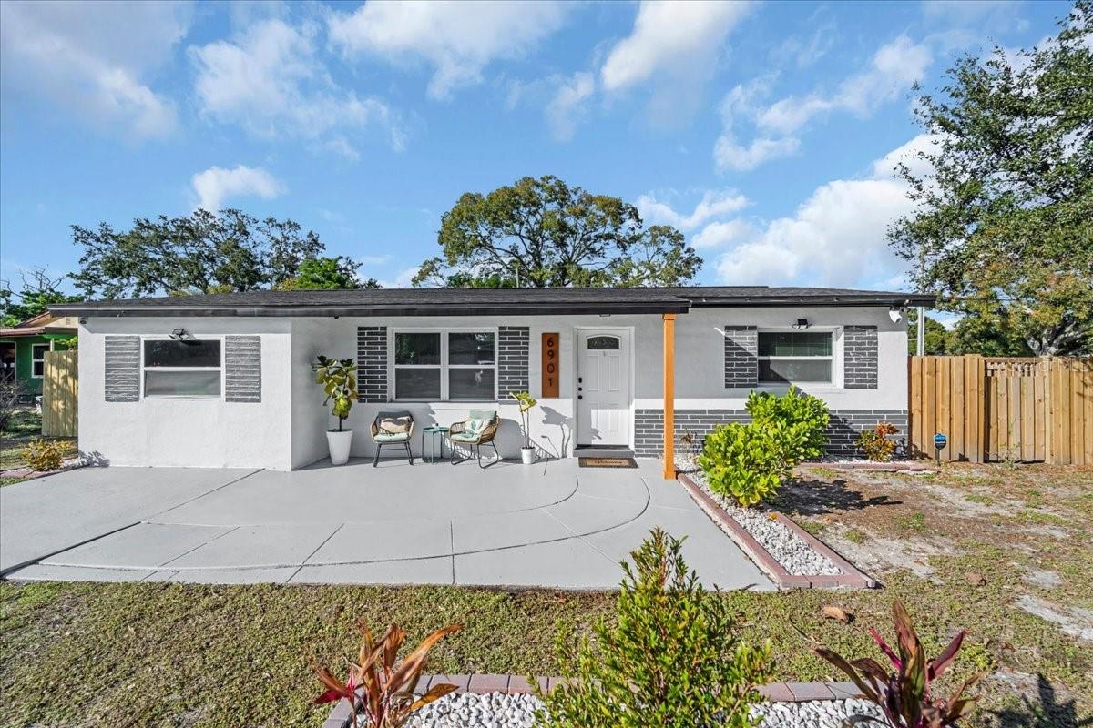 Image 11 of 87 For 6901 78th Avenue N