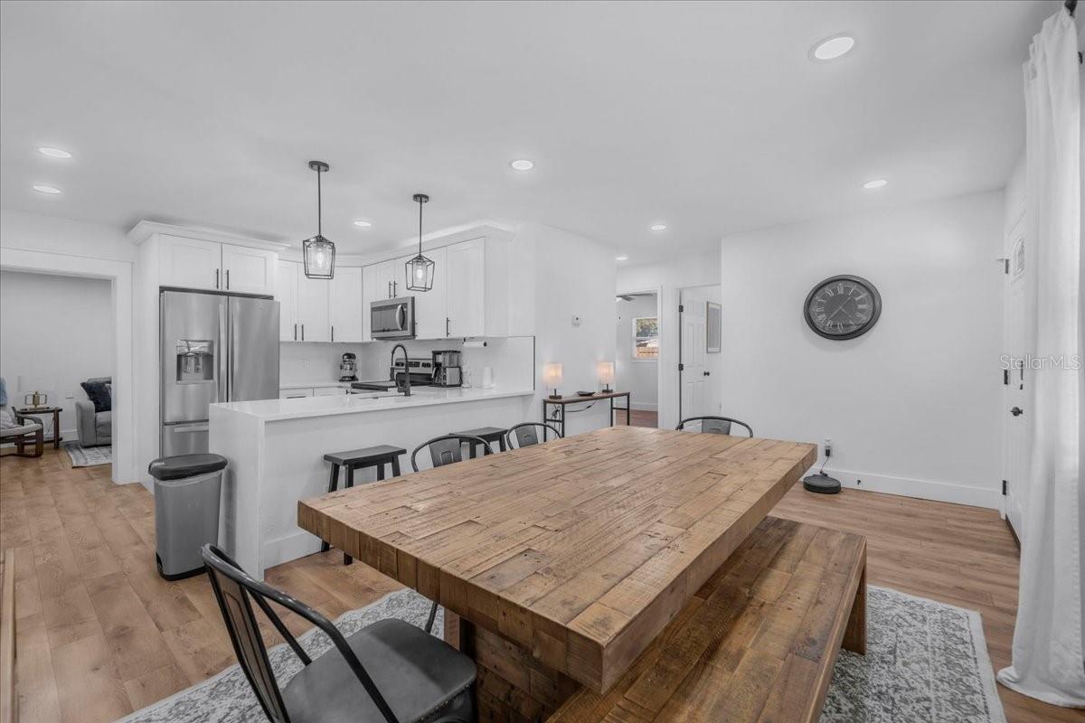 Image 20 of 87 For 6901 78th Avenue N