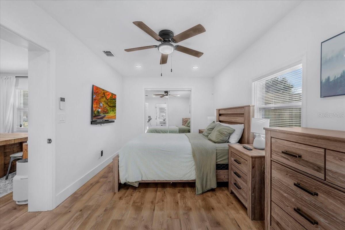 Image 41 of 87 For 6901 78th Avenue N