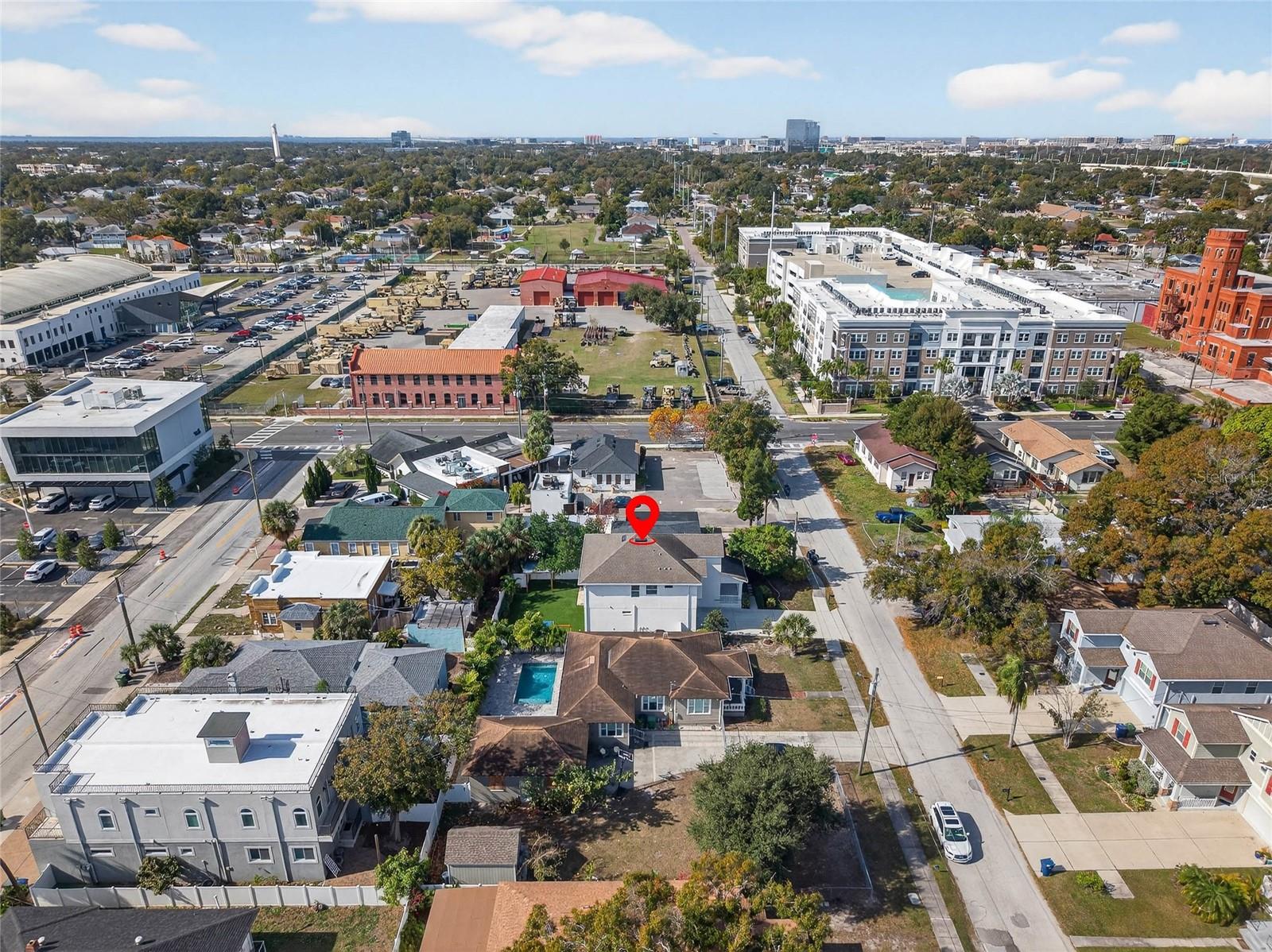 Listing photo id 45 for 2118 Lemon Street