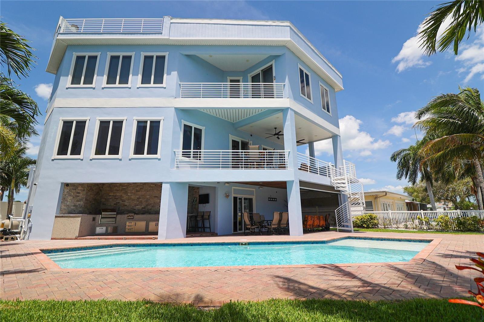 Image 3 of 41 For 11105 5th Street E