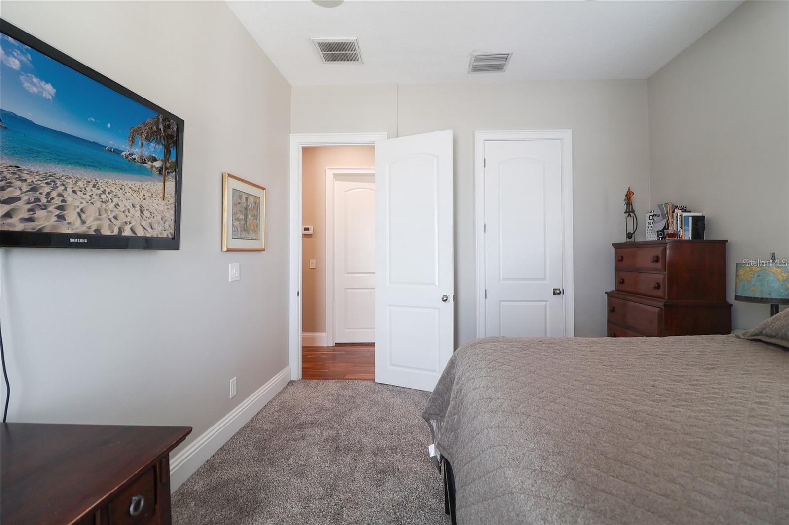 Image 32 of 41 For 11105 5th Street E