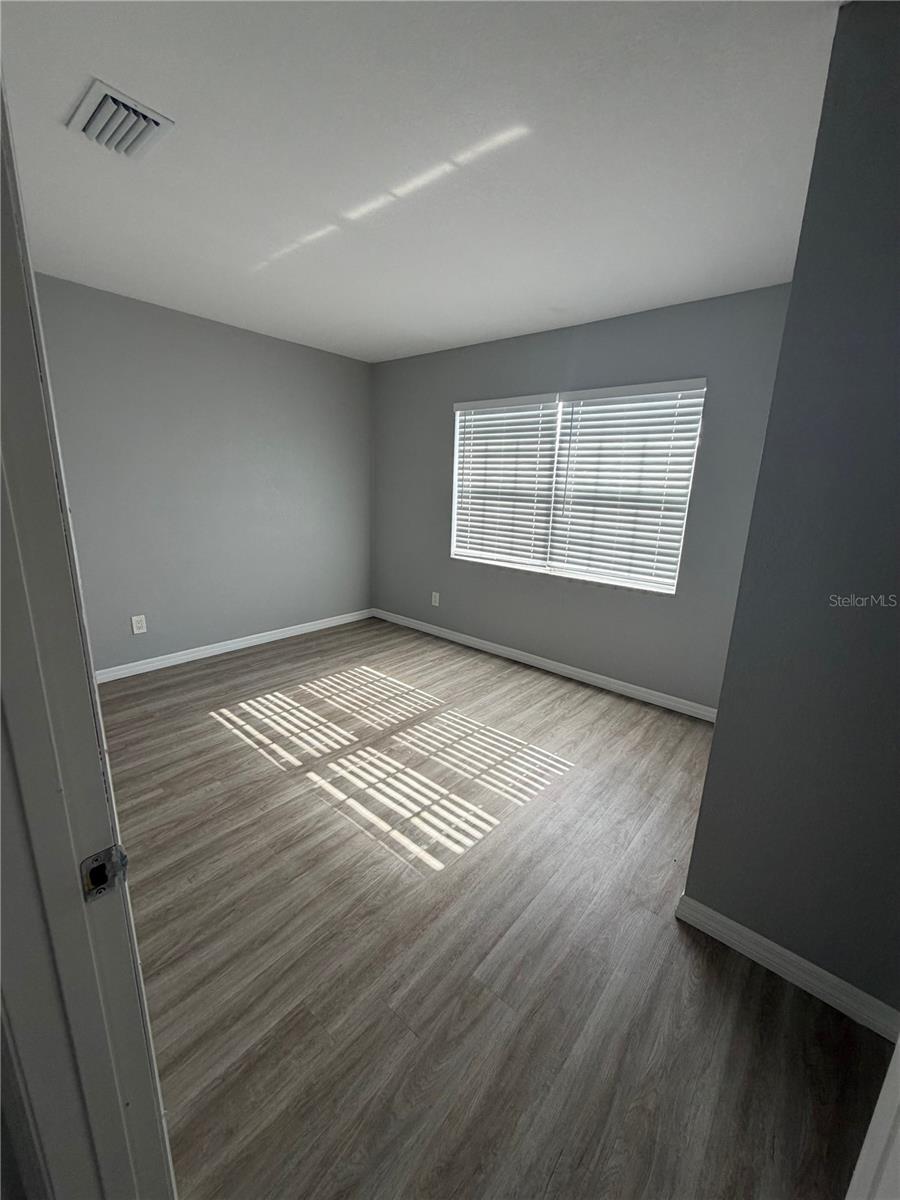 Image 7 of 9 For 709 Oceanside Circle 747