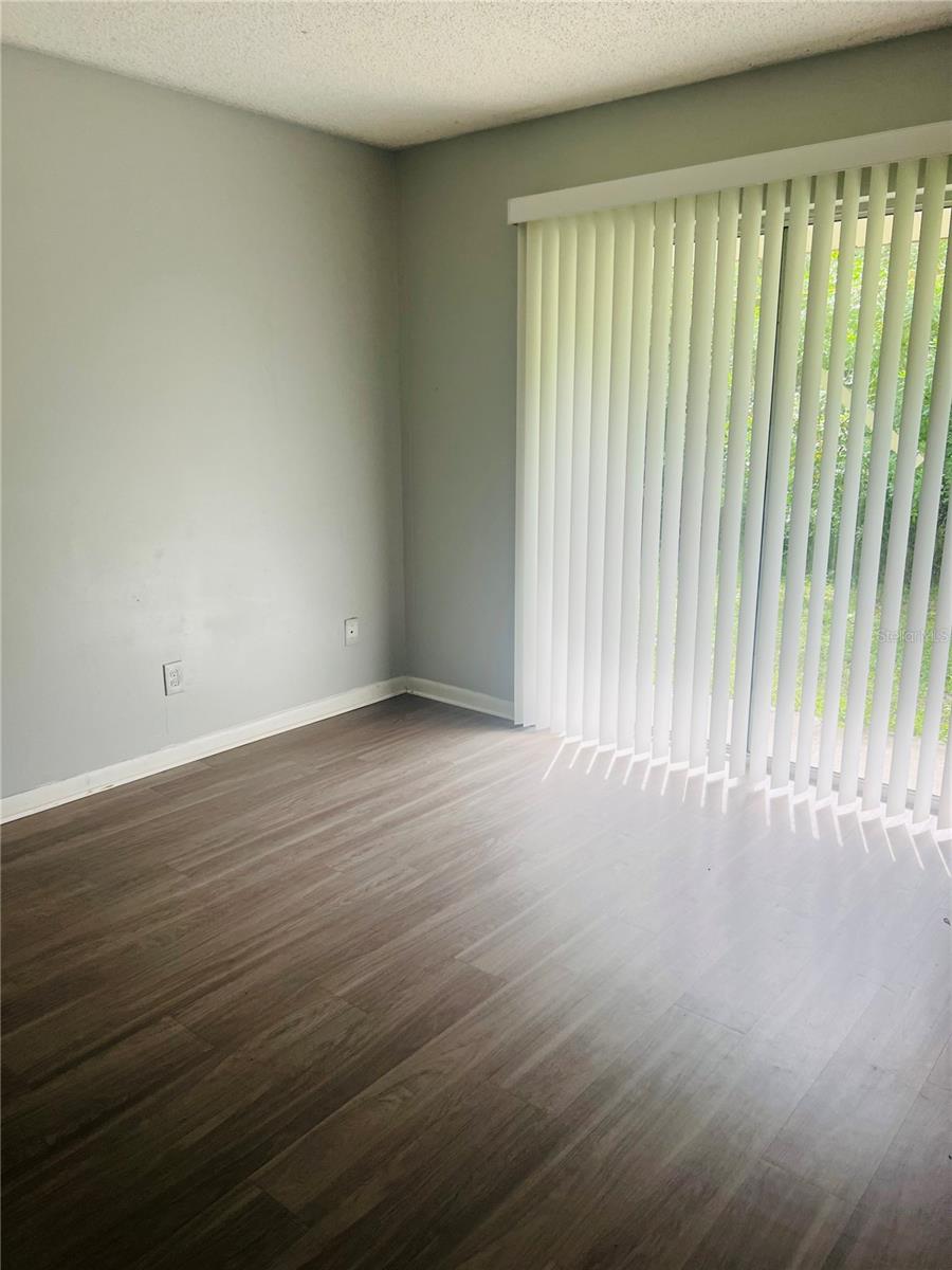 Image 8 of 9 For 709 Oceanside Circle 747