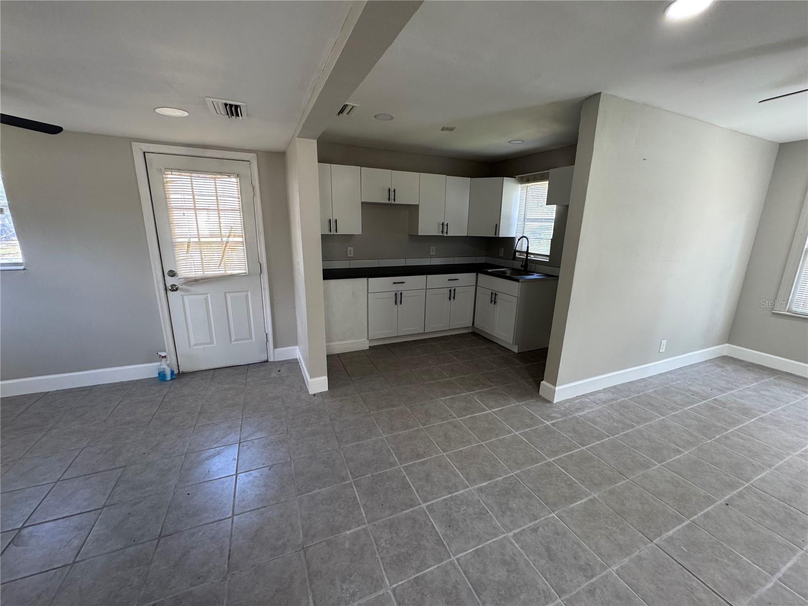 Image 8 of 12 For 1203 Maryland Avenue