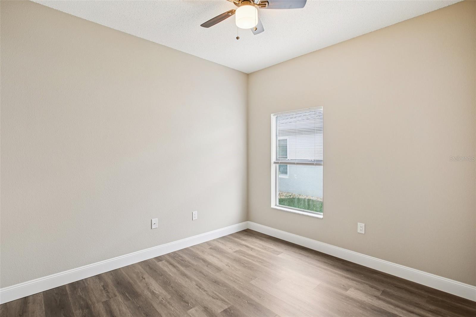 Image 20 of 49 For 2700 Sierra Vista Way