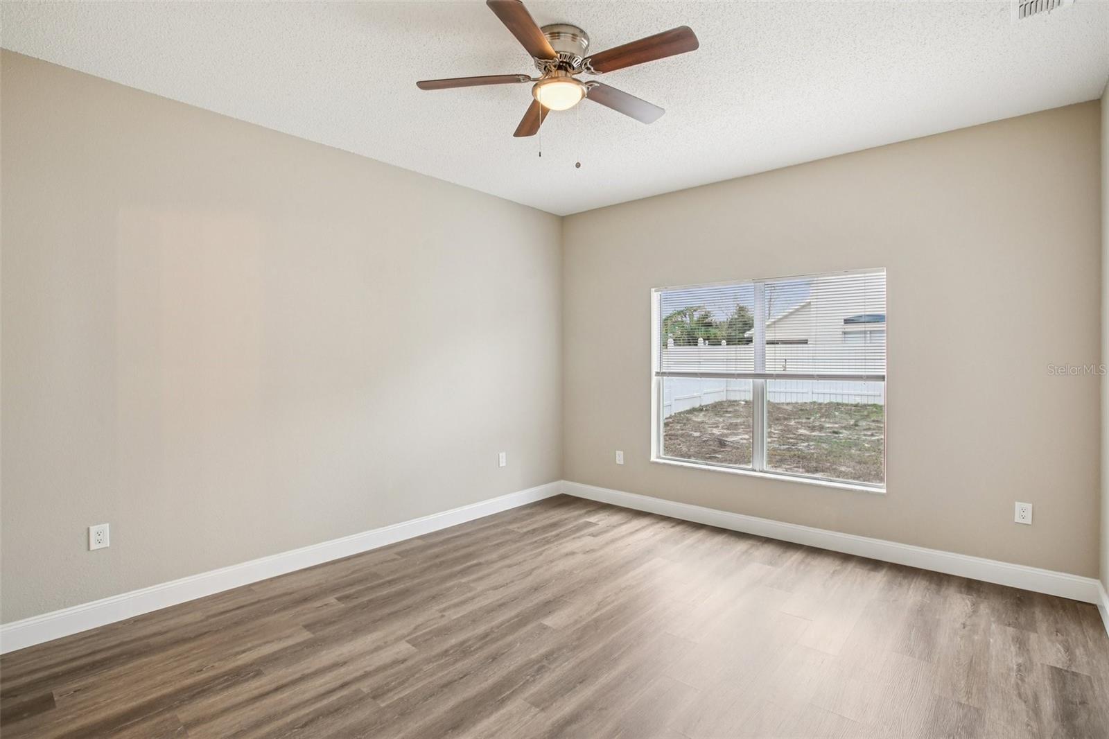 Image 27 of 49 For 2700 Sierra Vista Way