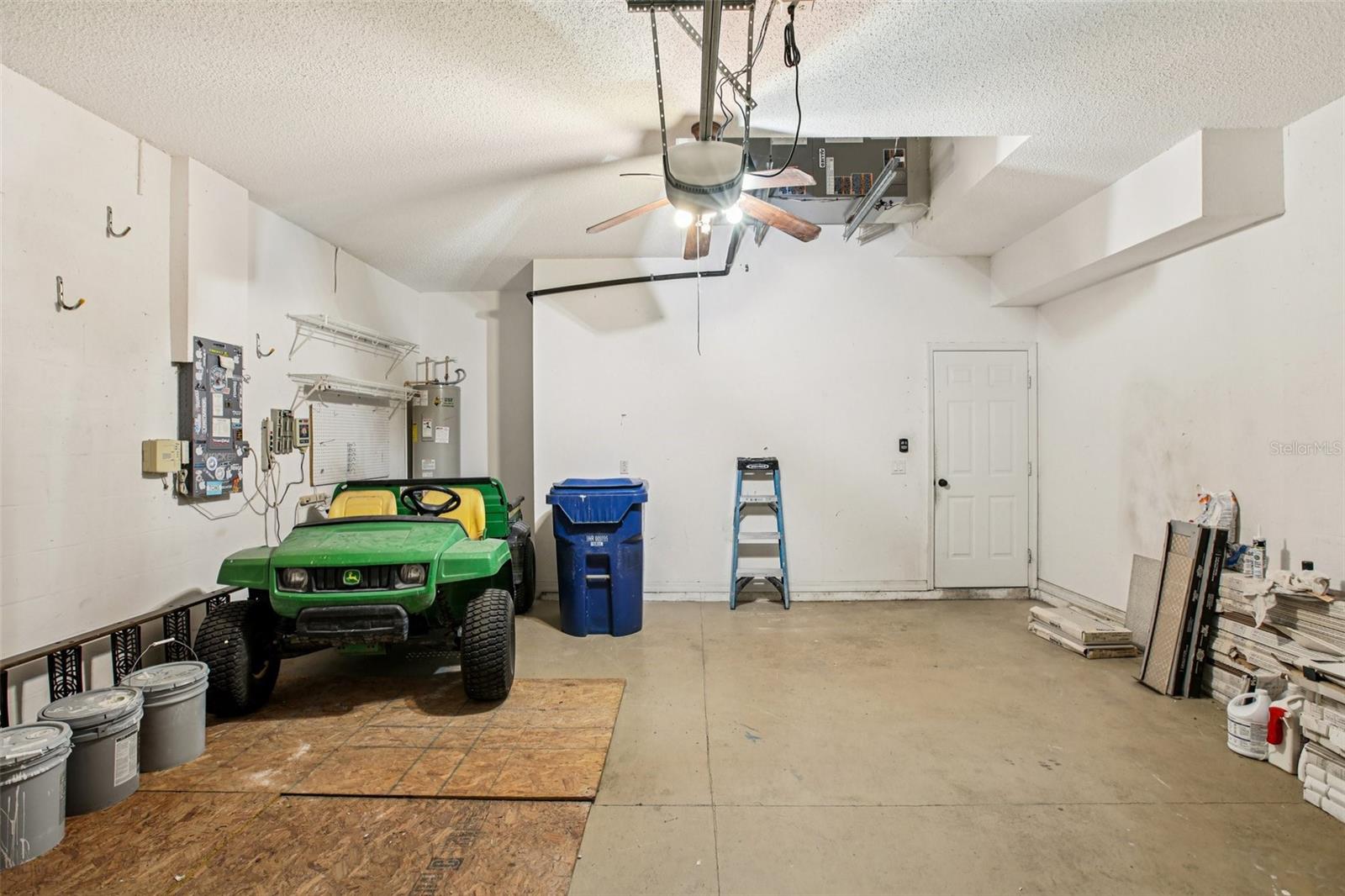 Image 35 of 49 For 2700 Sierra Vista Way