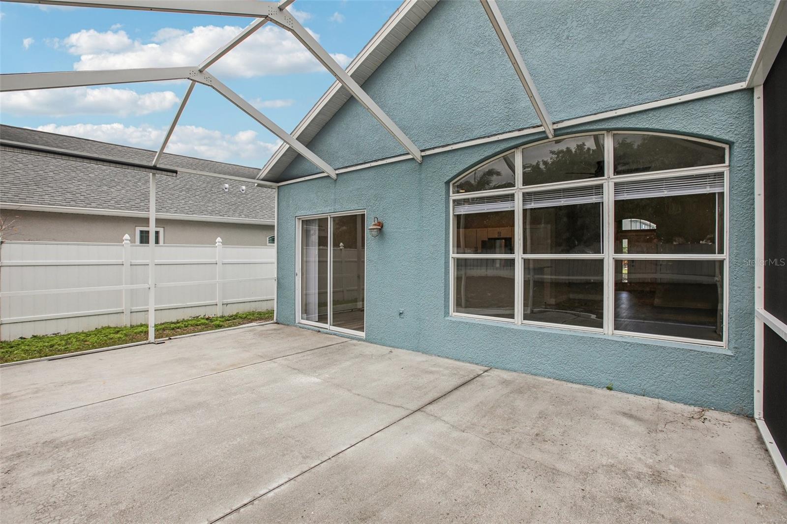 Image 37 of 49 For 2700 Sierra Vista Way