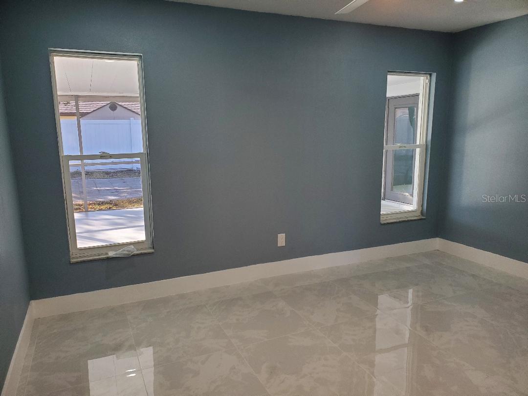 Listing photo id 7 for 7607 Winging Way Drive