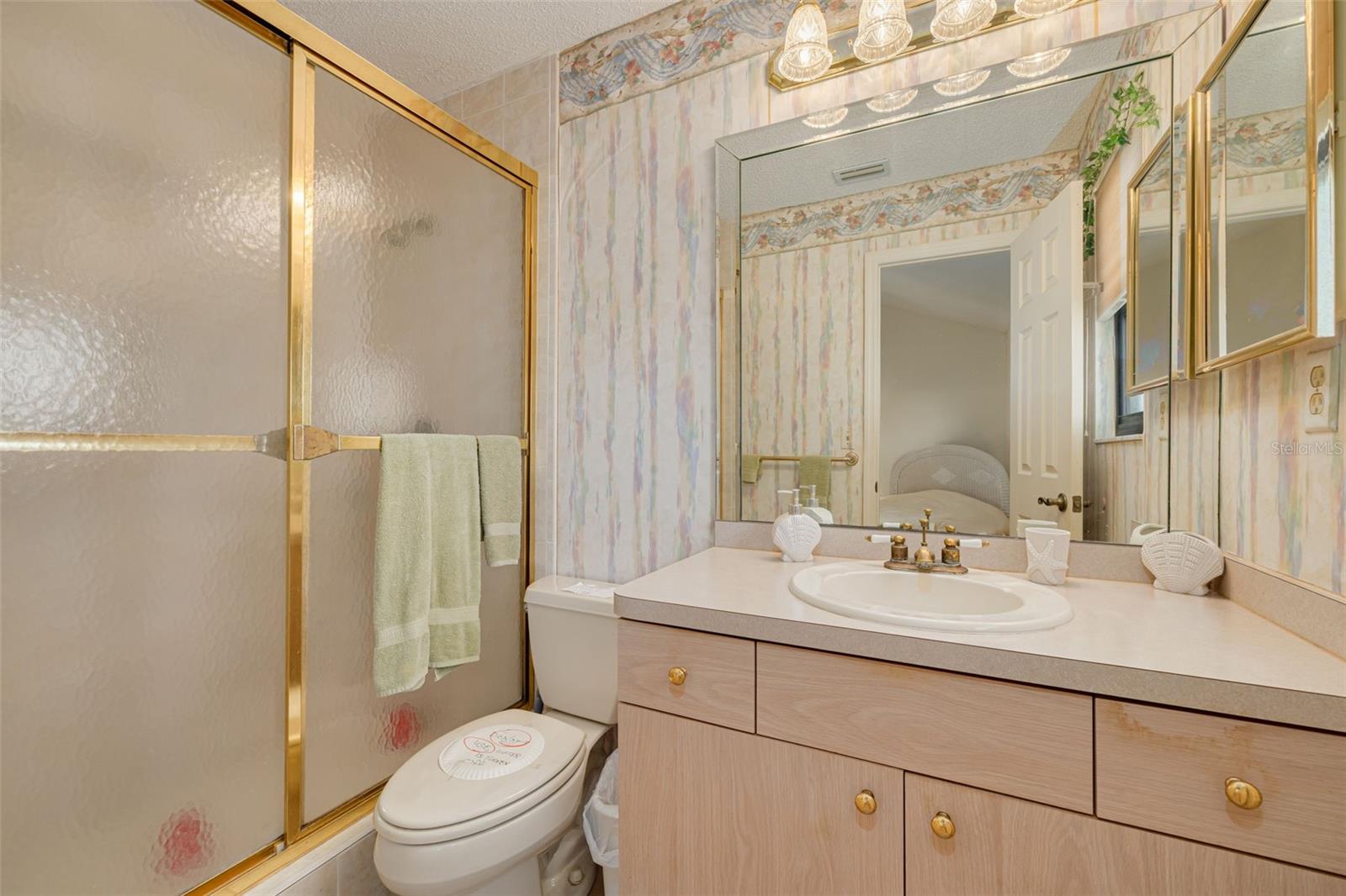 Image 27 of 42 For 4501 Garnet Drive