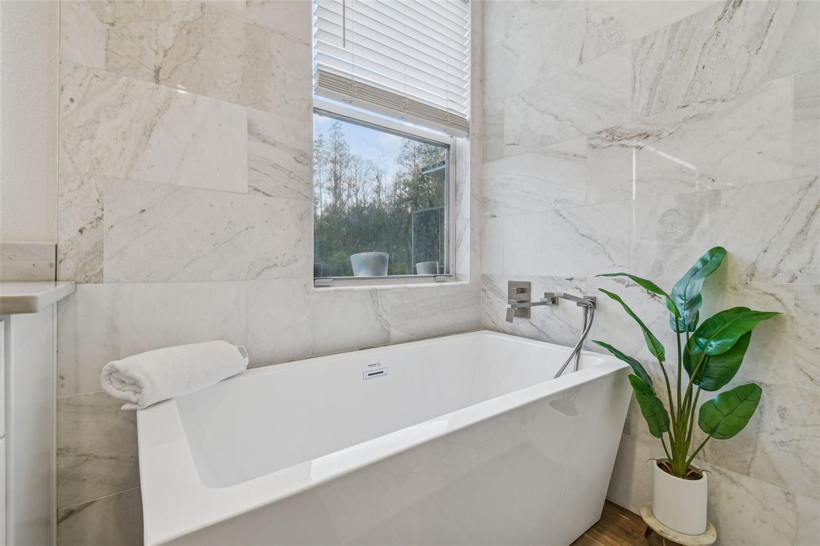 Image 21 of 41 For 14526 Weeping Elm Drive