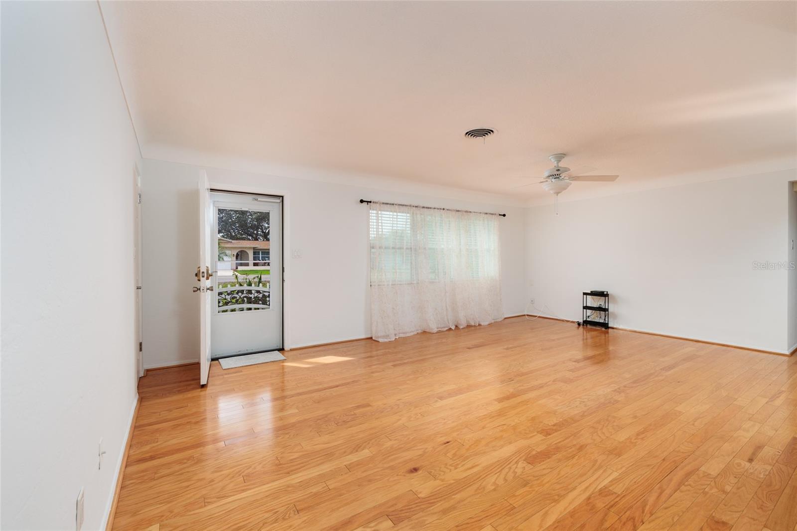 Image 12 of 44 For 13877 94th Avenue