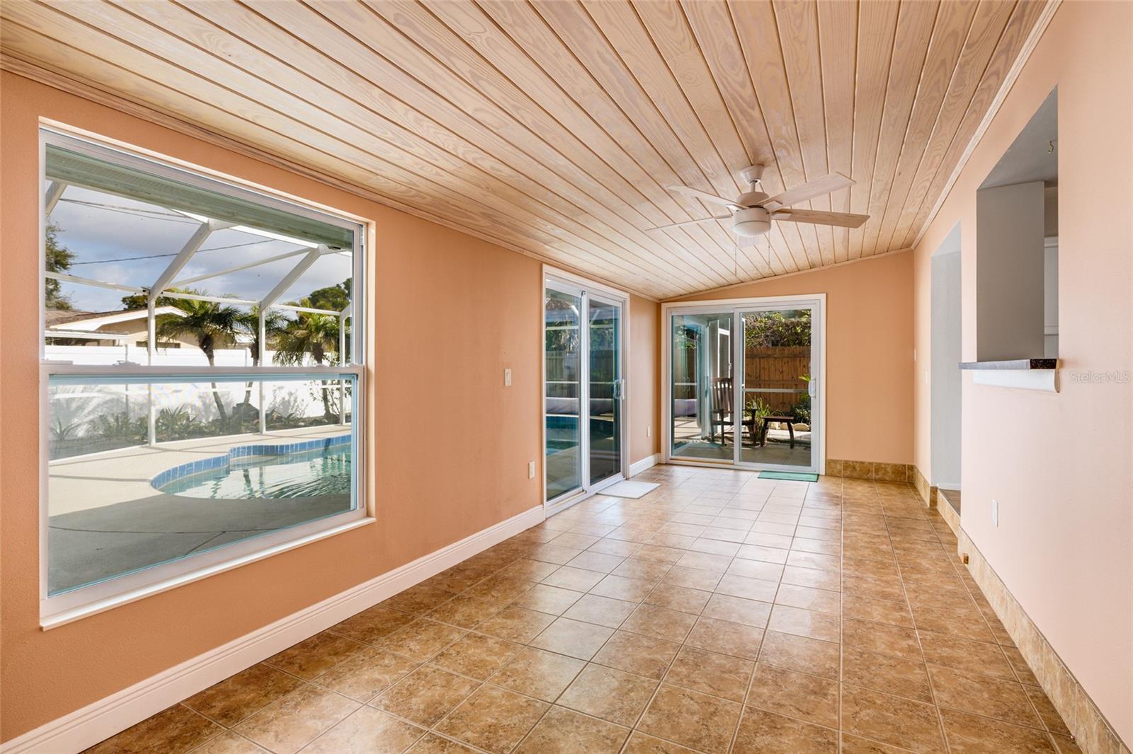 Image 13 of 44 For 13877 94th Avenue