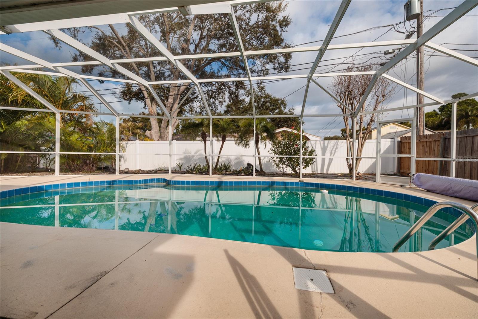 Image 29 of 44 For 13877 94th Avenue