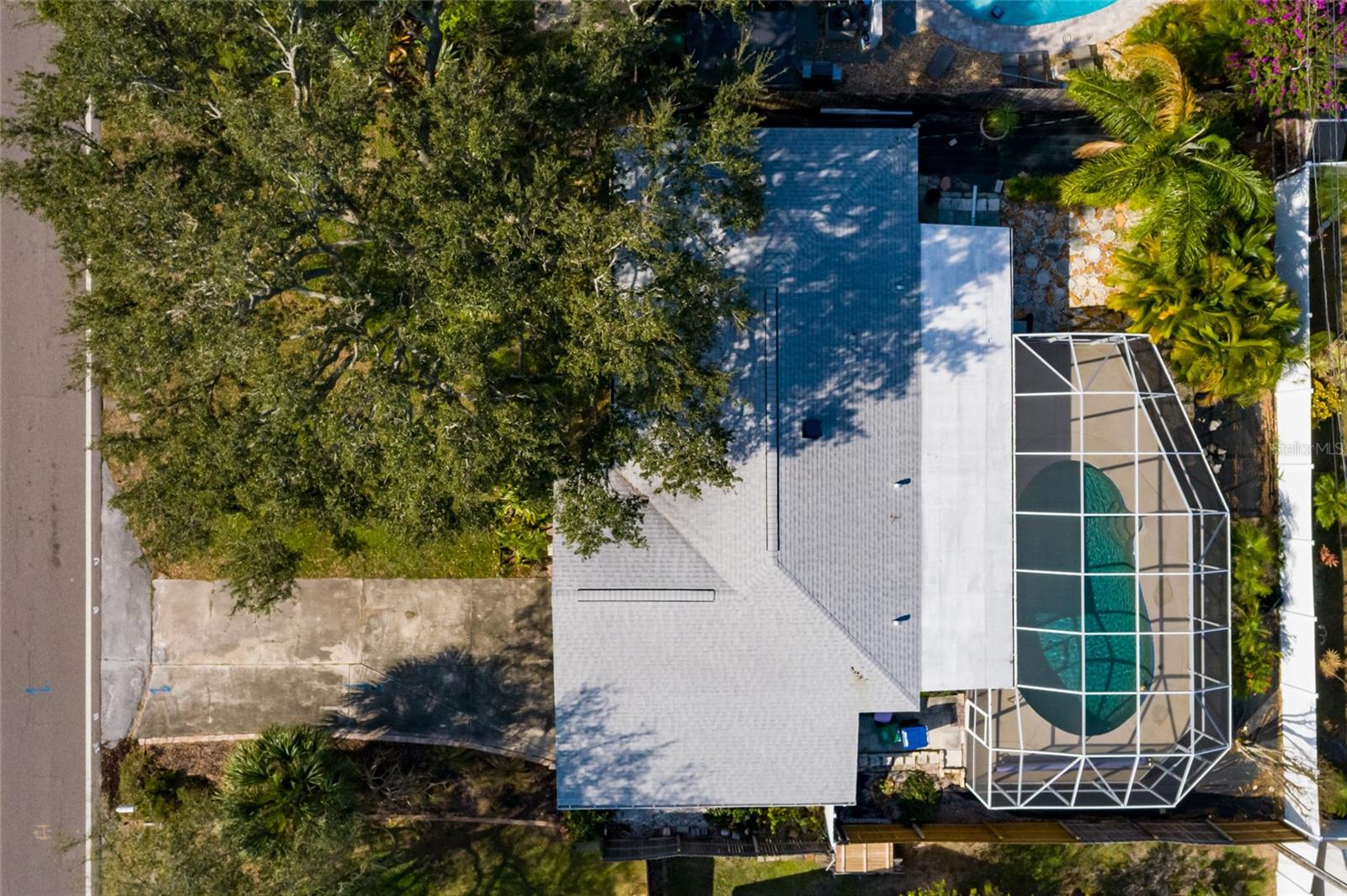 Image 32 of 44 For 13877 94th Avenue