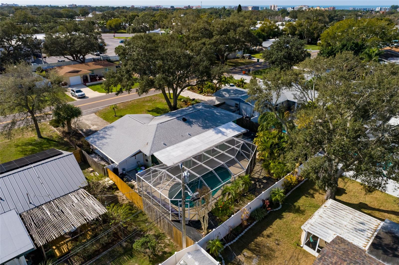 Image 33 of 44 For 13877 94th Avenue