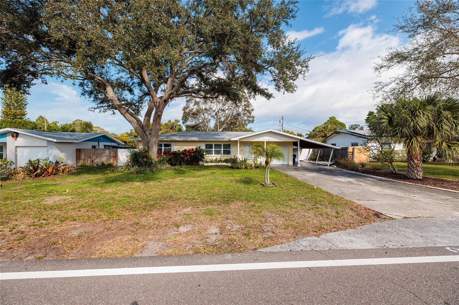 Image 36 of 44 For 13877 94th Avenue