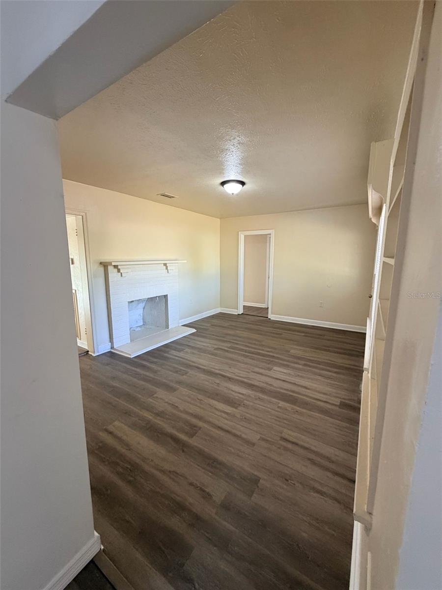 Image 22 of 37 For 4615 Wishart Boulevard