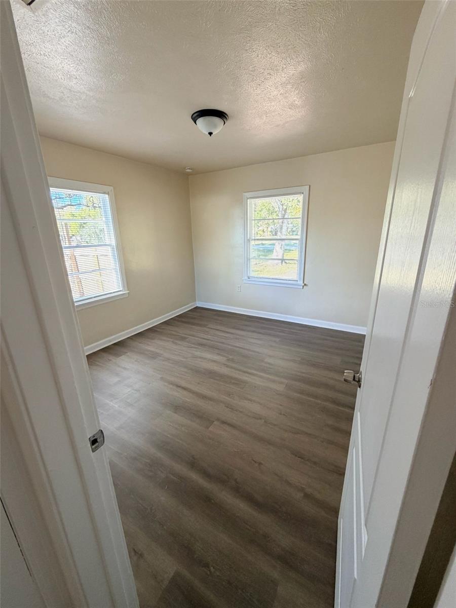 Image 26 of 37 For 4615 Wishart Boulevard