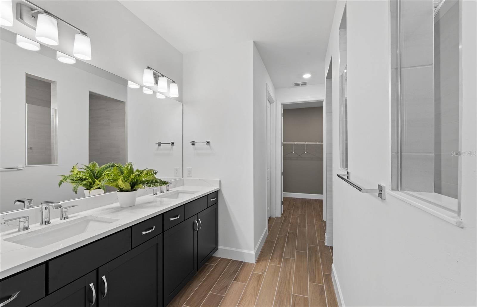 Image 12 of 23 For 6974 Minneola Court