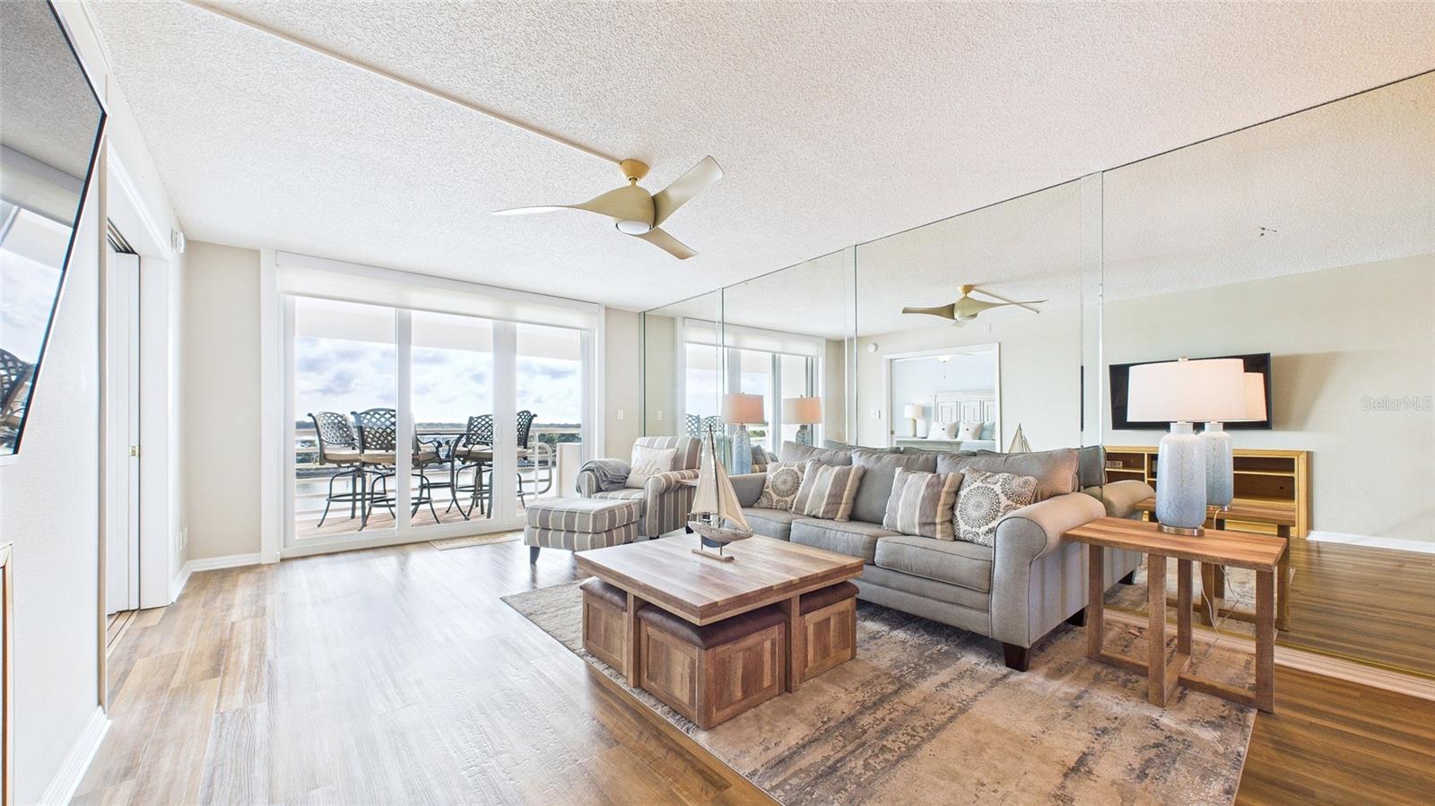 Image 16 of 40 For 2539 Gary Circle 602