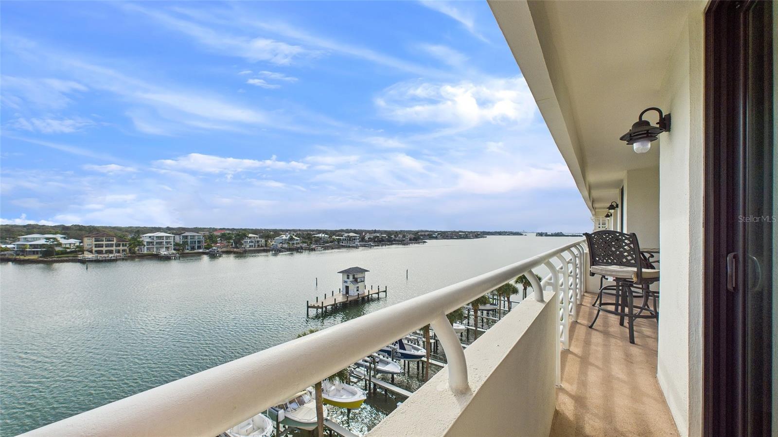 Image 20 of 40 For 2539 Gary Circle 602