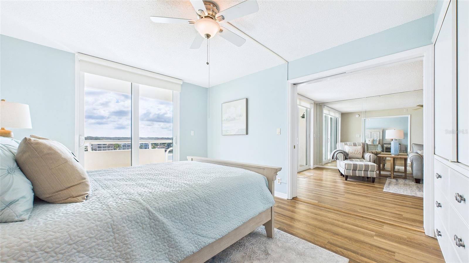 Image 22 of 40 For 2539 Gary Circle 602