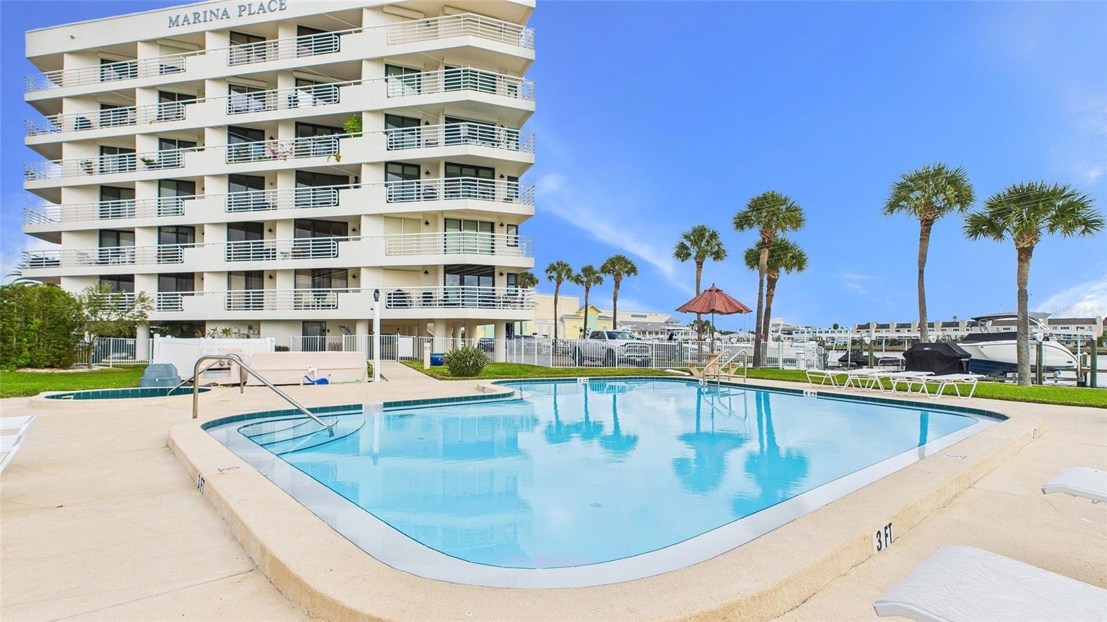 Image 31 of 40 For 2539 Gary Circle 602