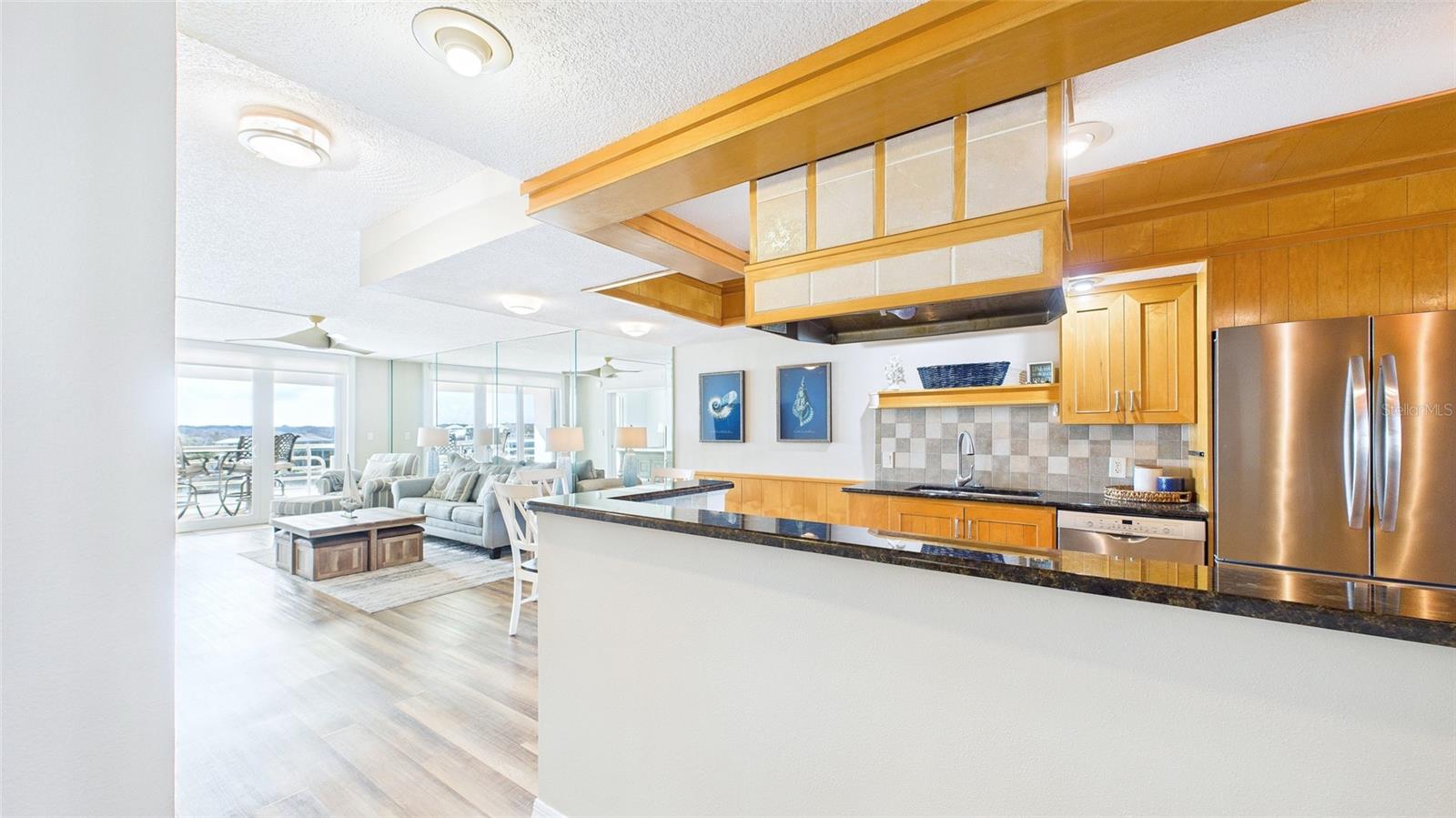 Image 7 of 40 For 2539 Gary Circle 602