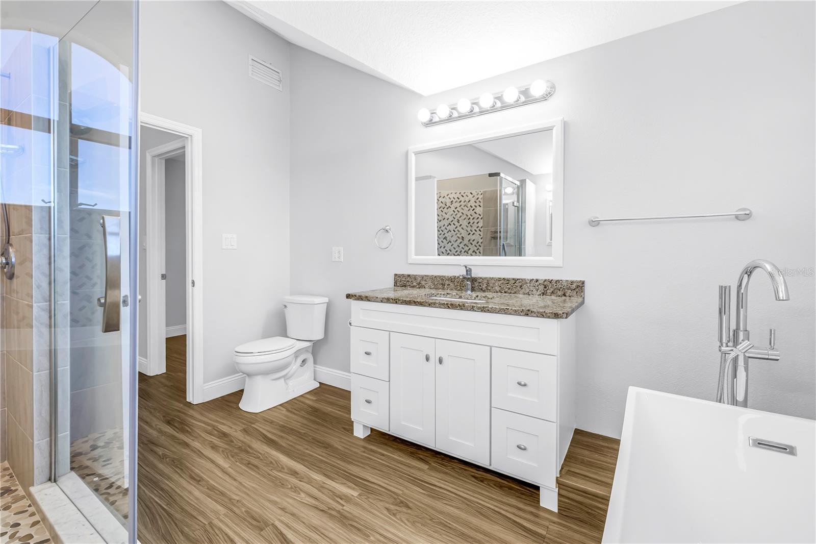 Image 28 of 51 For 1605 Royal Palm Drive S A