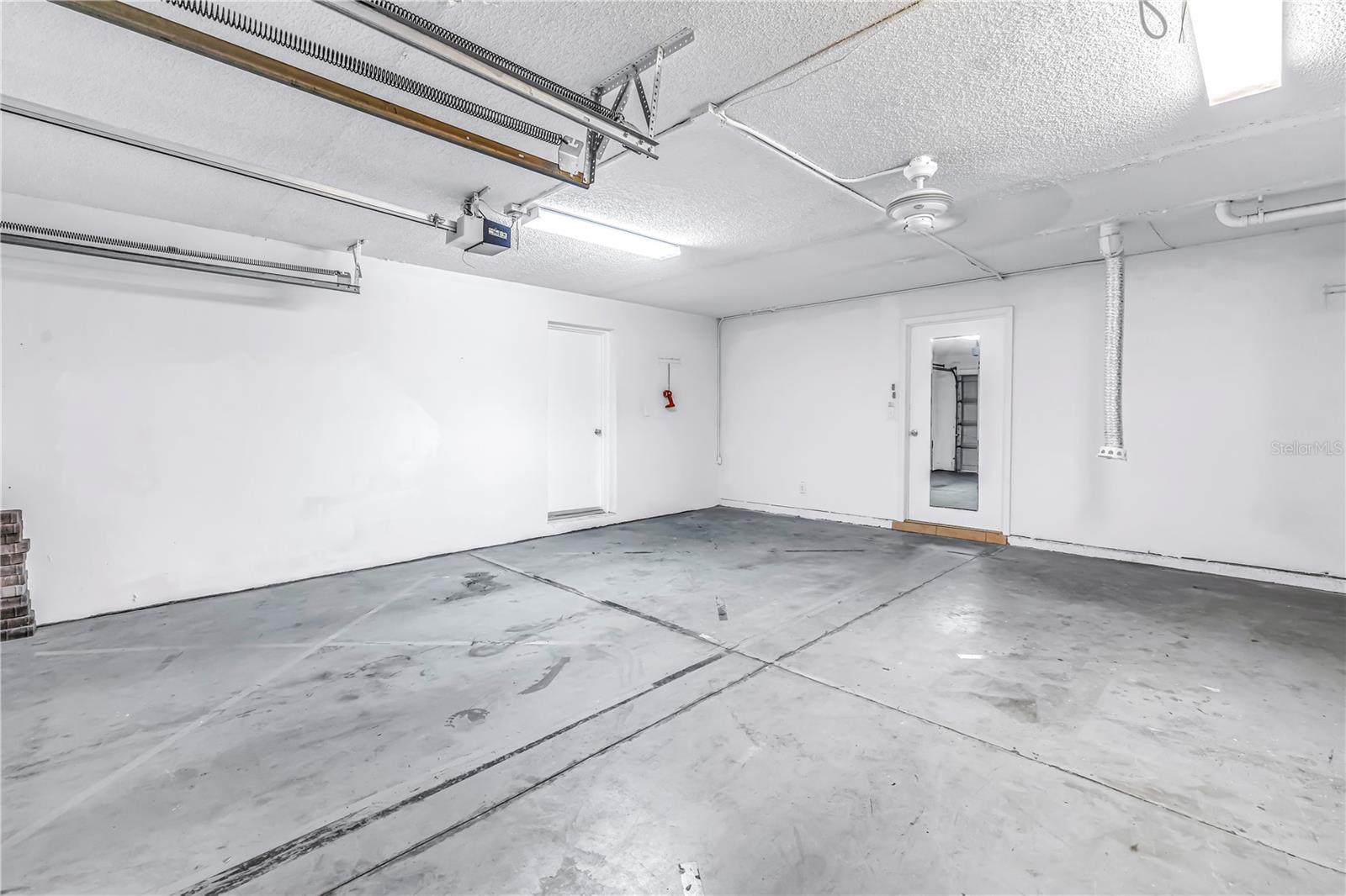 Image 43 of 51 For 1605 Royal Palm Drive S A