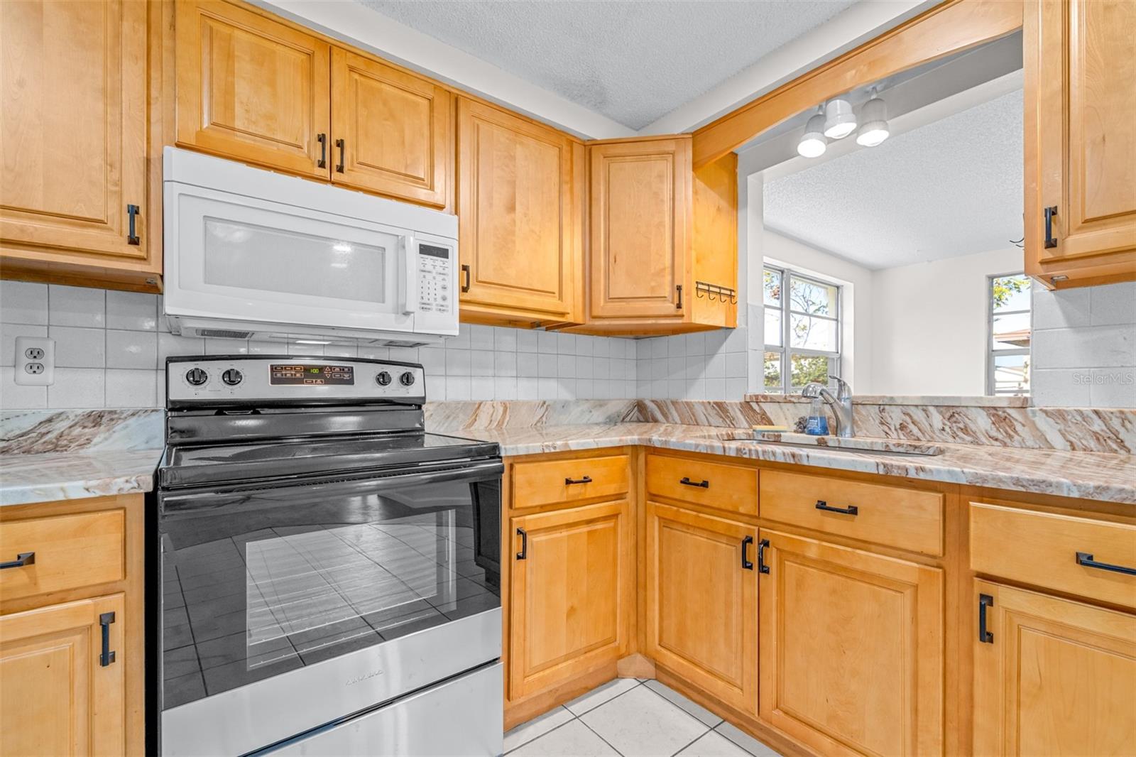 Image 17 of 42 For 3711 Elmwood Drive