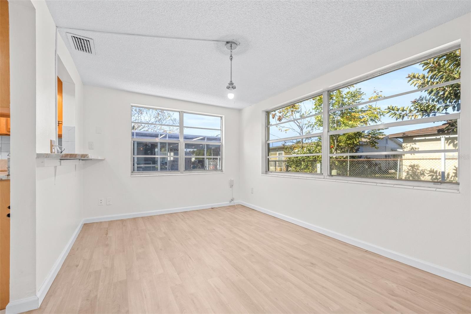 Image 20 of 42 For 3711 Elmwood Drive