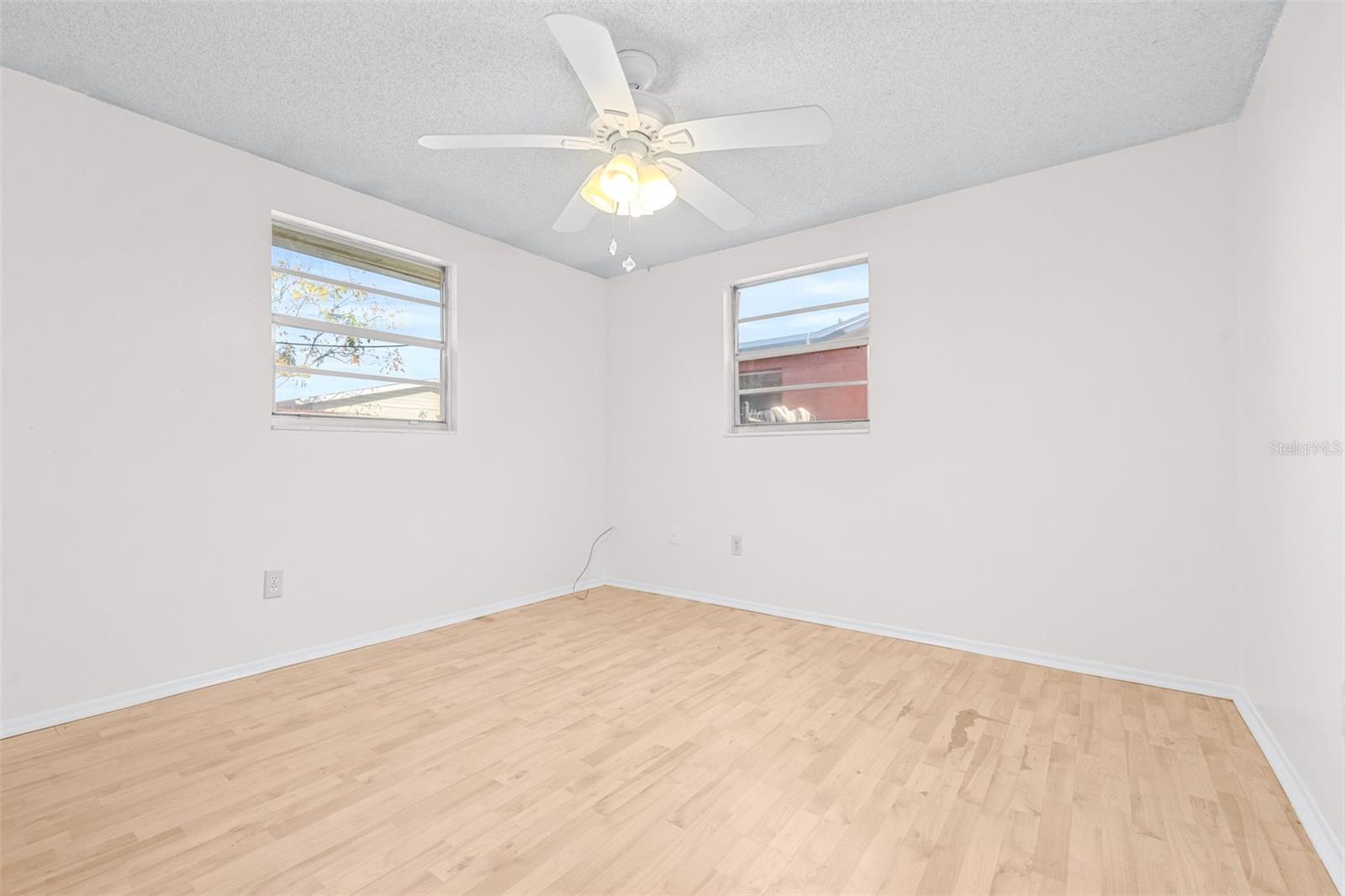 Image 28 of 42 For 3711 Elmwood Drive