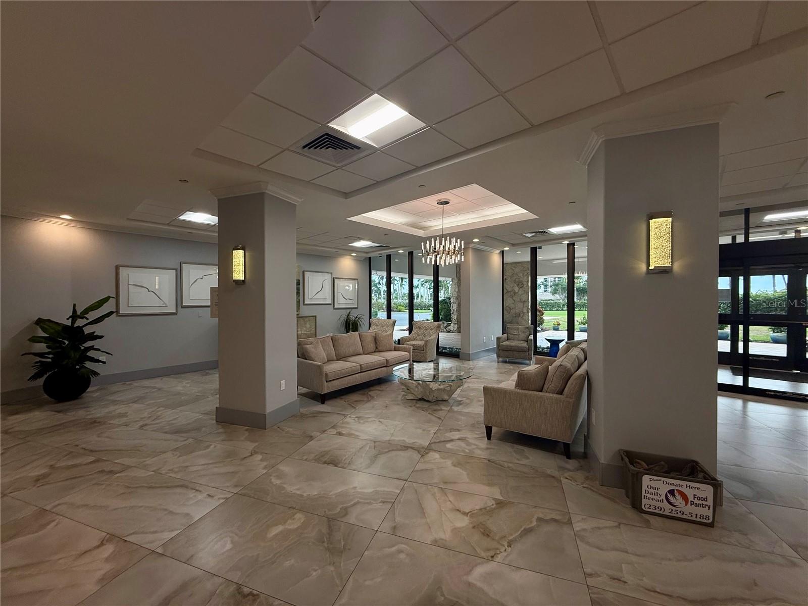 Image 21 of 27 For 58 Collier Boulevard 1704