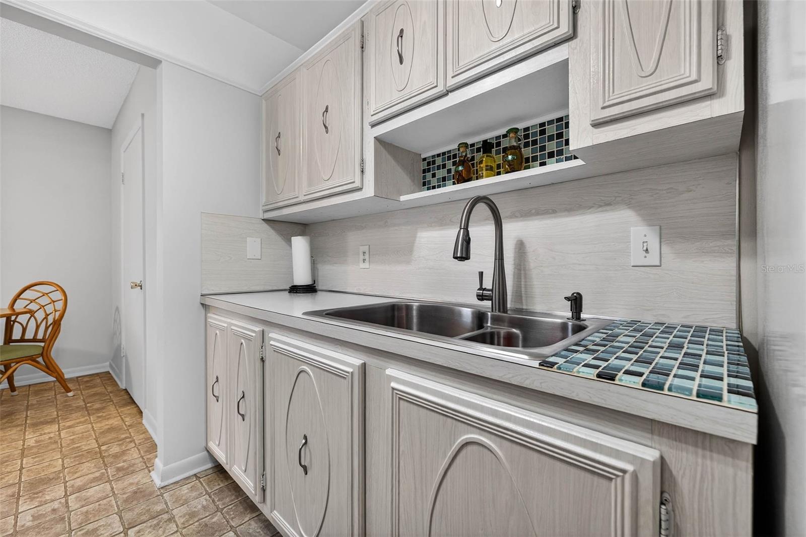 Image 5 of 28 For 5267 81st Street N 18