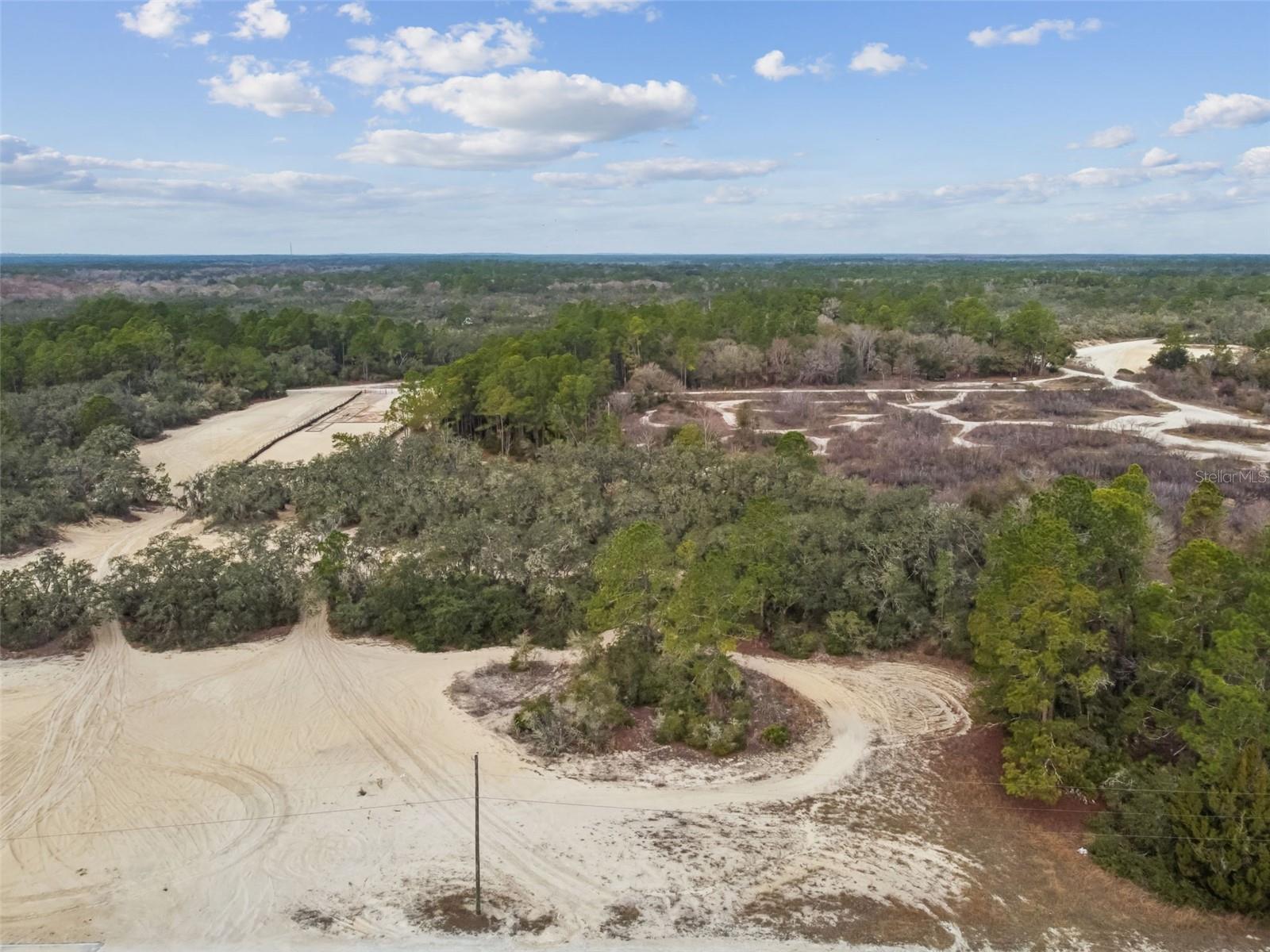 Image 25 of 27 For Hardstone Drive