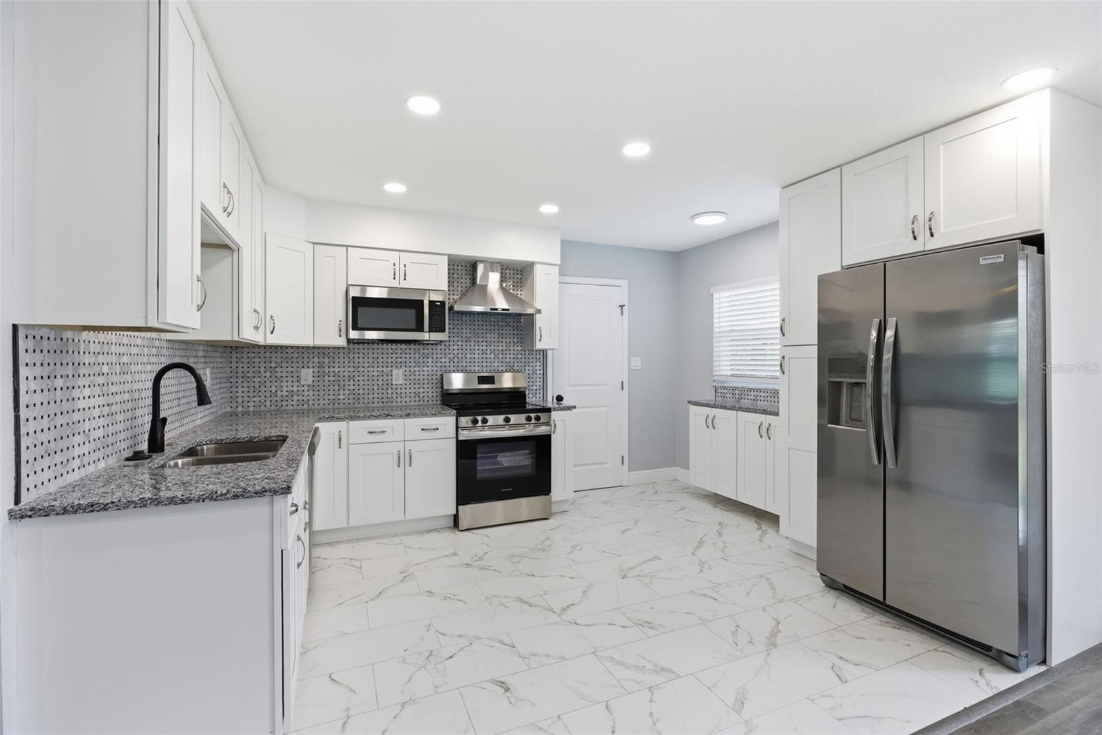 Image 2 of 16 For 4434 Cobia Drive