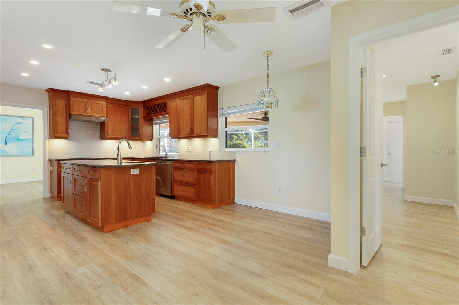 Image 19 of 40 For 9210 Grand Blanc Drive