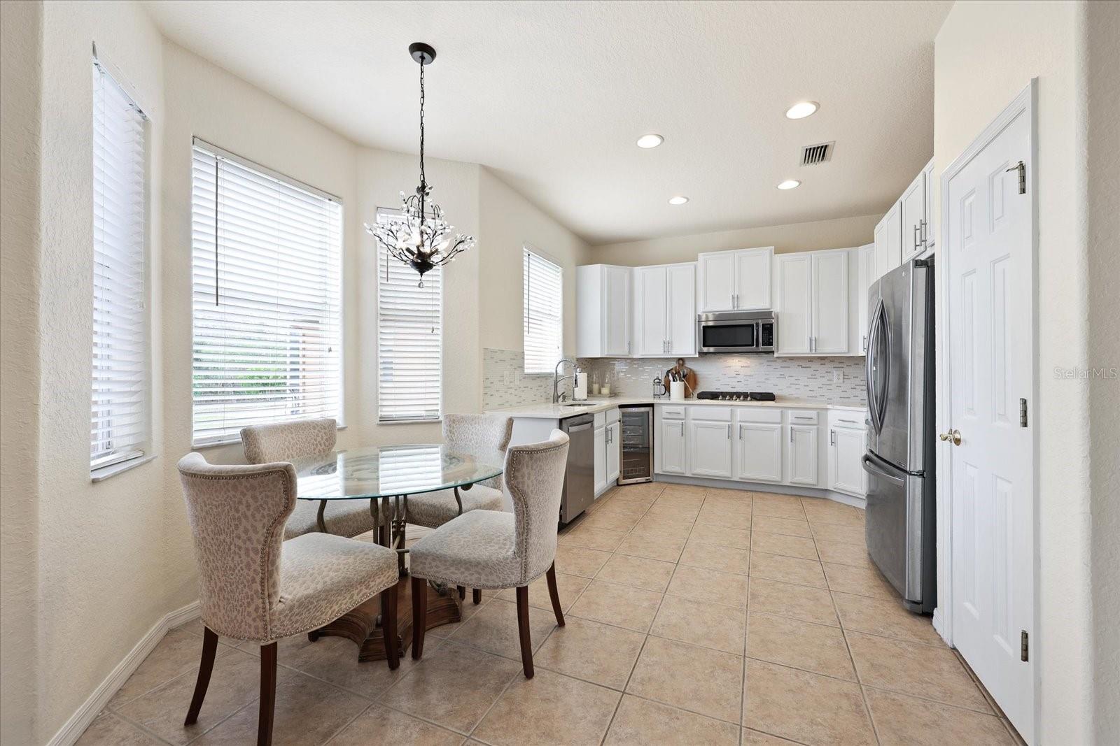 Image 12 of 51 For 10721 Banfield Drive