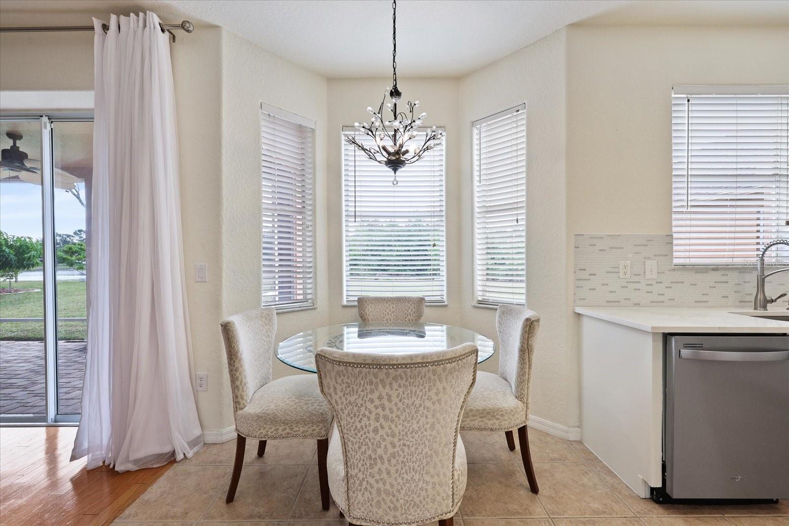 Image 14 of 51 For 10721 Banfield Drive