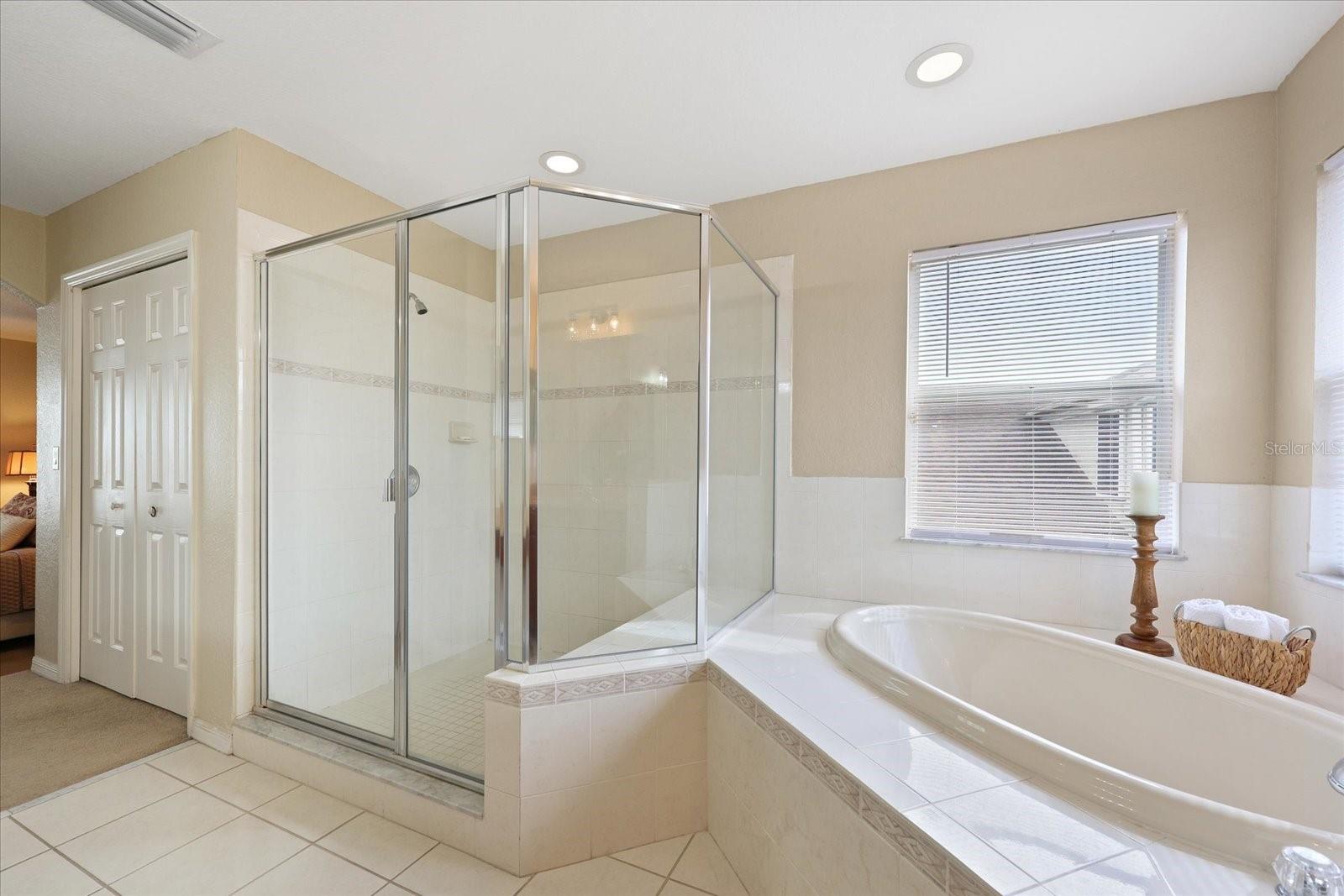 Image 29 of 51 For 10721 Banfield Drive