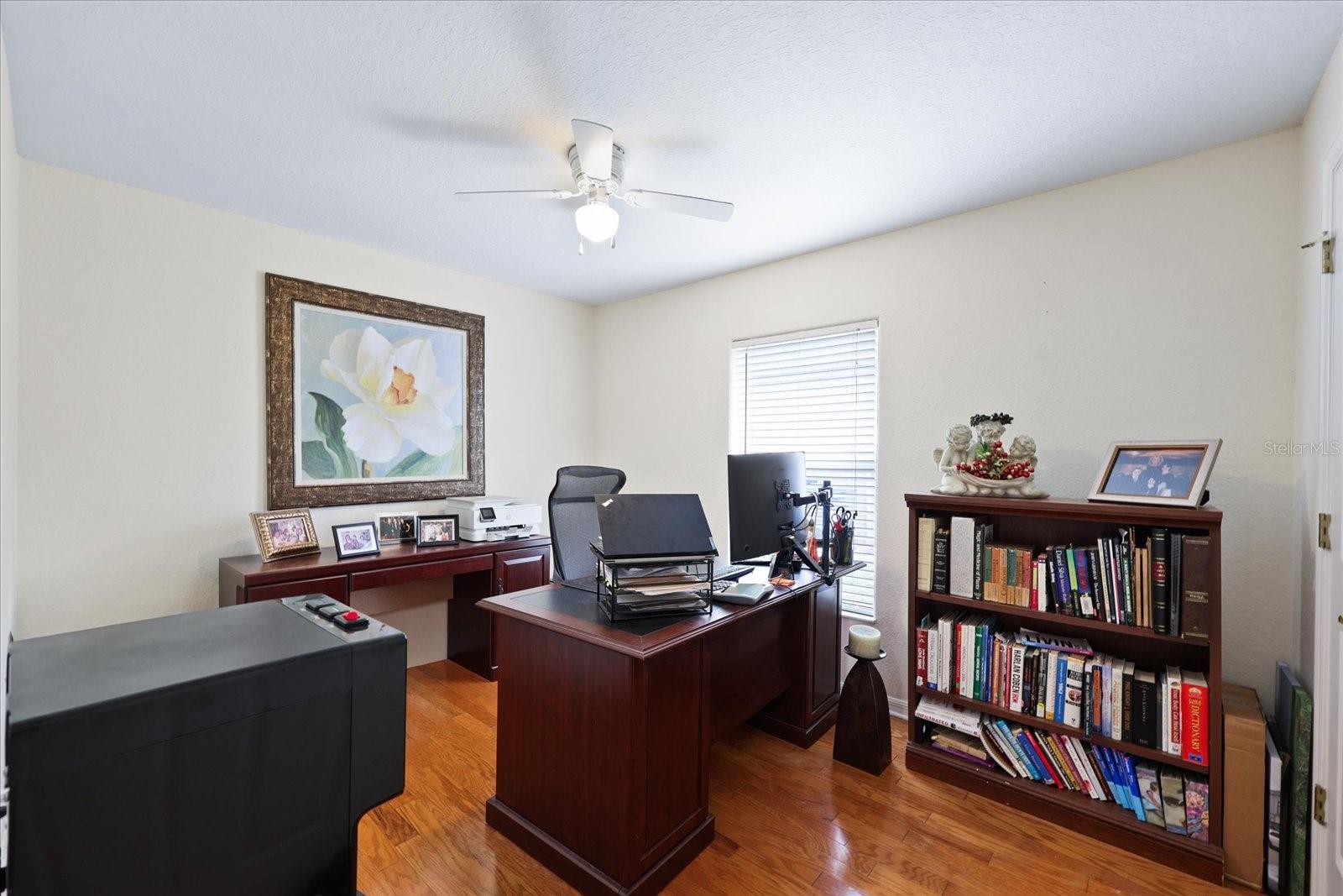 Image 34 of 51 For 10721 Banfield Drive