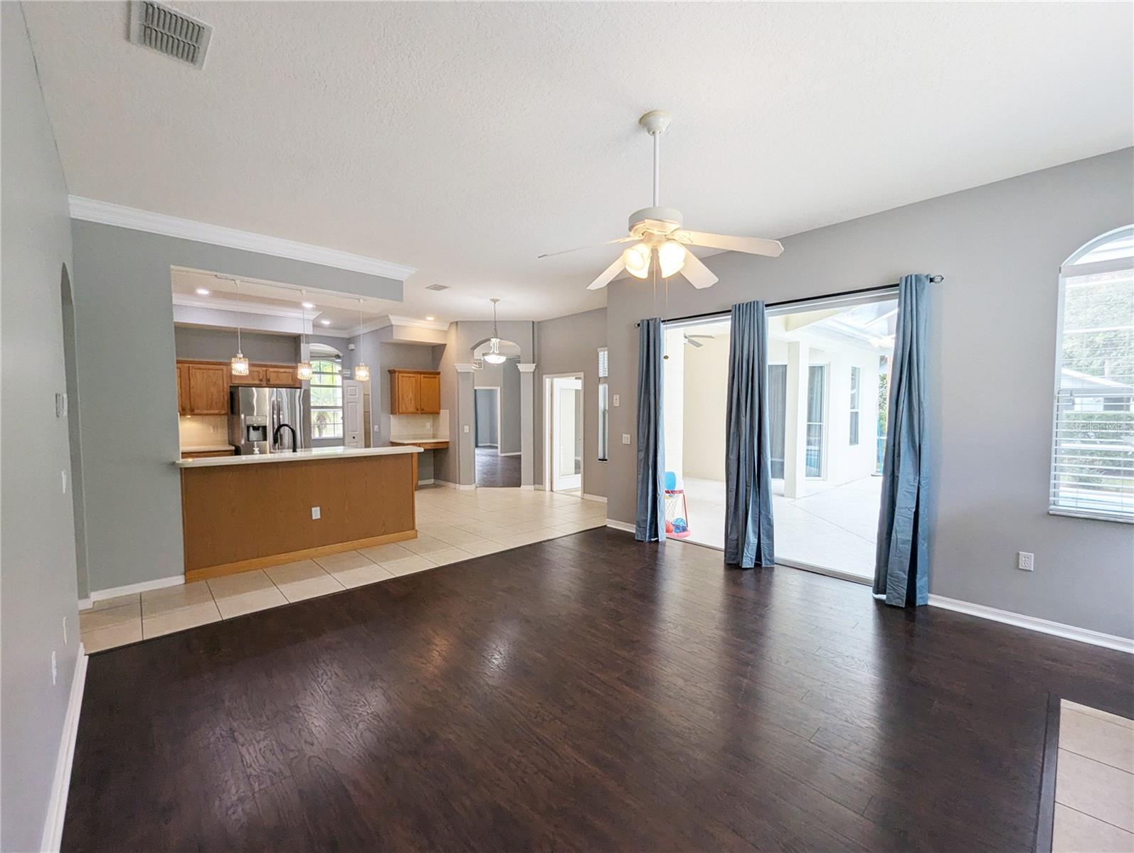 Image 18 of 52 For 8 Fig Court E