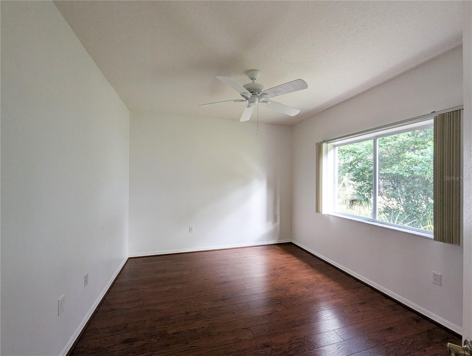 Image 22 of 52 For 8 Fig Court E