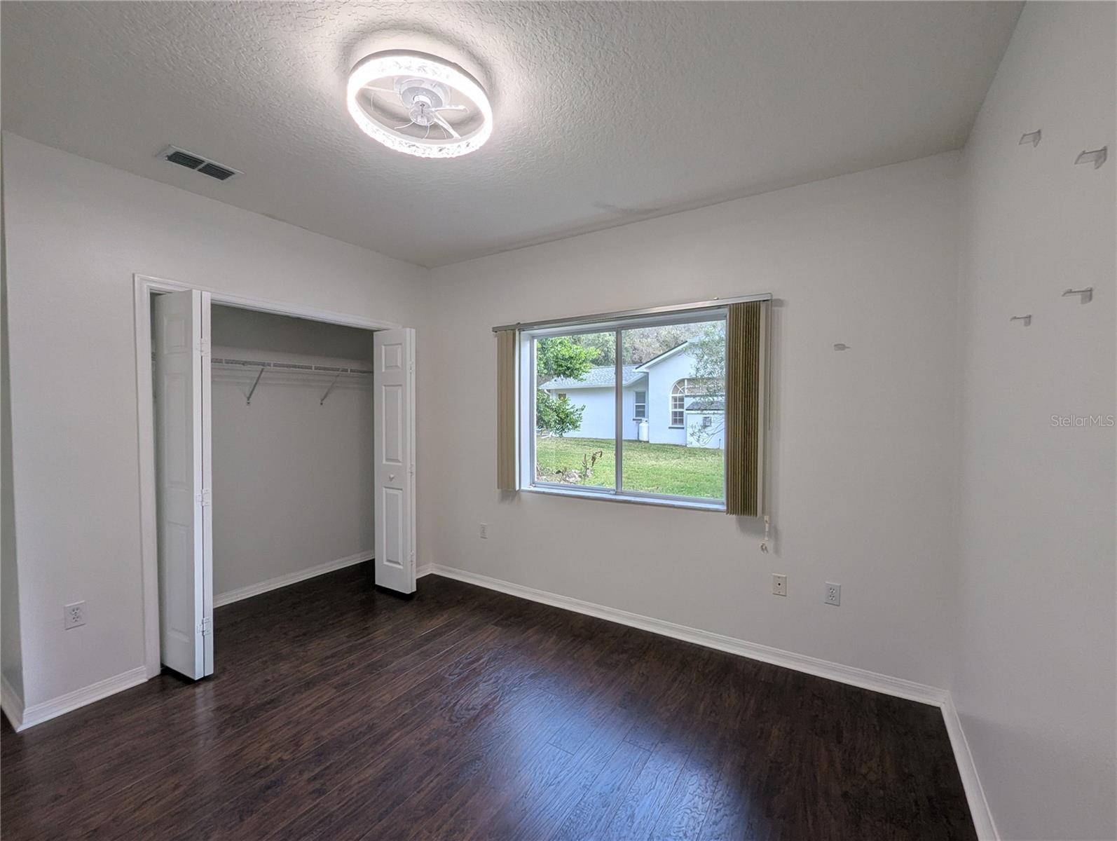 Image 25 of 52 For 8 Fig Court E