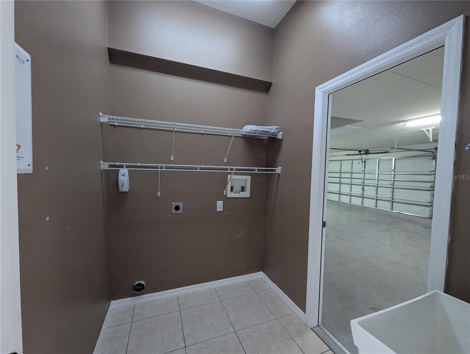 Image 30 of 52 For 8 Fig Court E